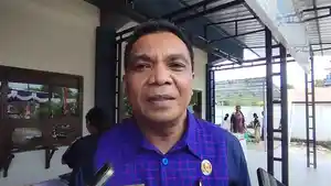 Kepala-Disdagrin-Manggarai-Barat-Gabriel-Bagung-Jumat-13-Desember-2024.jpg