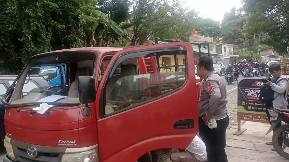 Truk Berisi Peserta Rambu Solo Kecelakaan di Makale Utara, Belasan Penumpang Terluka