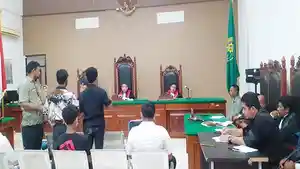 SIDANG-Suasana-sidang-kedua-kasus-kematian-transpuan-Desy-alias.jpg