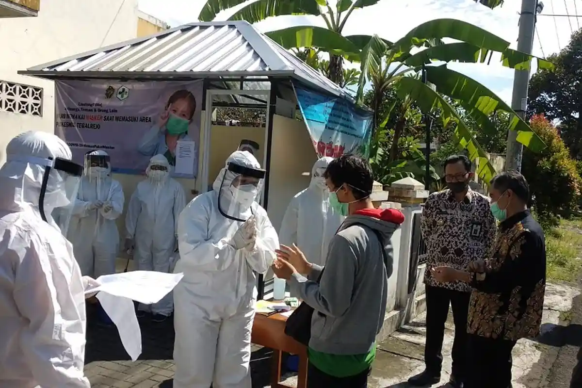 185 Warga Yogyakarta Pengunjung Indogrosir Jalani Rapid Tes, Dua Orang Hasilnya Reaktif