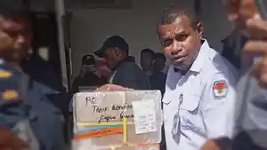 surat-suara-Pilgub-Papua-Barat-di-Bandara-Rendani-Manokwari.jpg