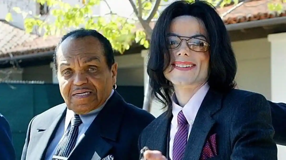 Bila Masih Hidup, Ternyata Seperti ini Penampakan Wajah Michael Jackson Sekarang