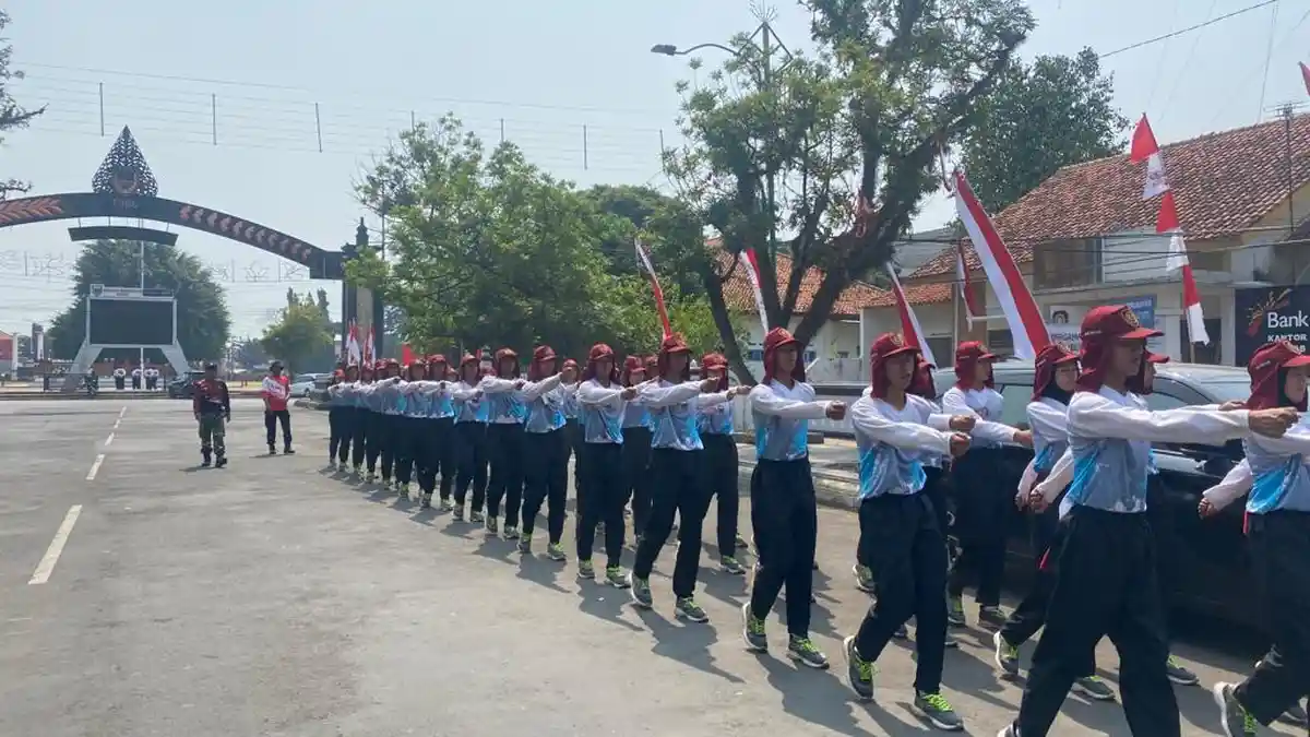 75 Pelajar Terpilih Paskibraka Batang, Ini Menu Latihan di Bawah Asuhan Anggota TNI