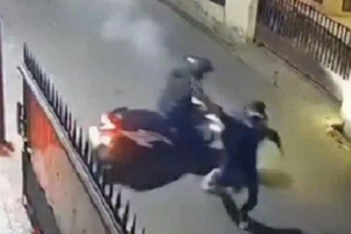 Detik-detik Komplotan Pencuri Tembakkan Senjata Api Ke Langit, Polisi Masih Kesulitan