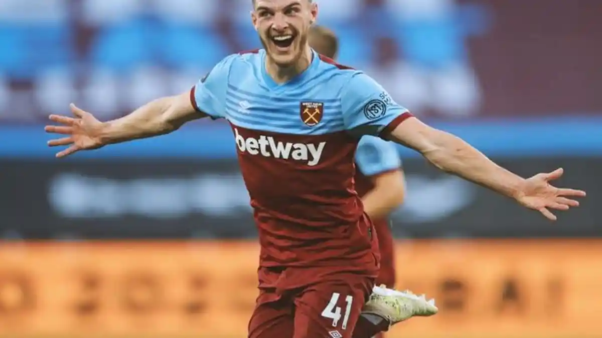 Terkini Liga Inggris: Chelsea dan Manchester United Incar Declan Rice, West Ham Patok Harga Selangit