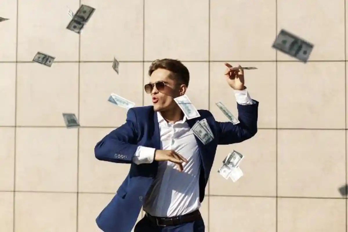 Uang Habis untuk Tahun Baruan? Jangan Sedih, 4 Shio Diramal Langsung Panen Rezeki pada Januari 2023