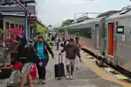 arus-balik-lebaran-di-KAI-Daop-7-madiun.jpg