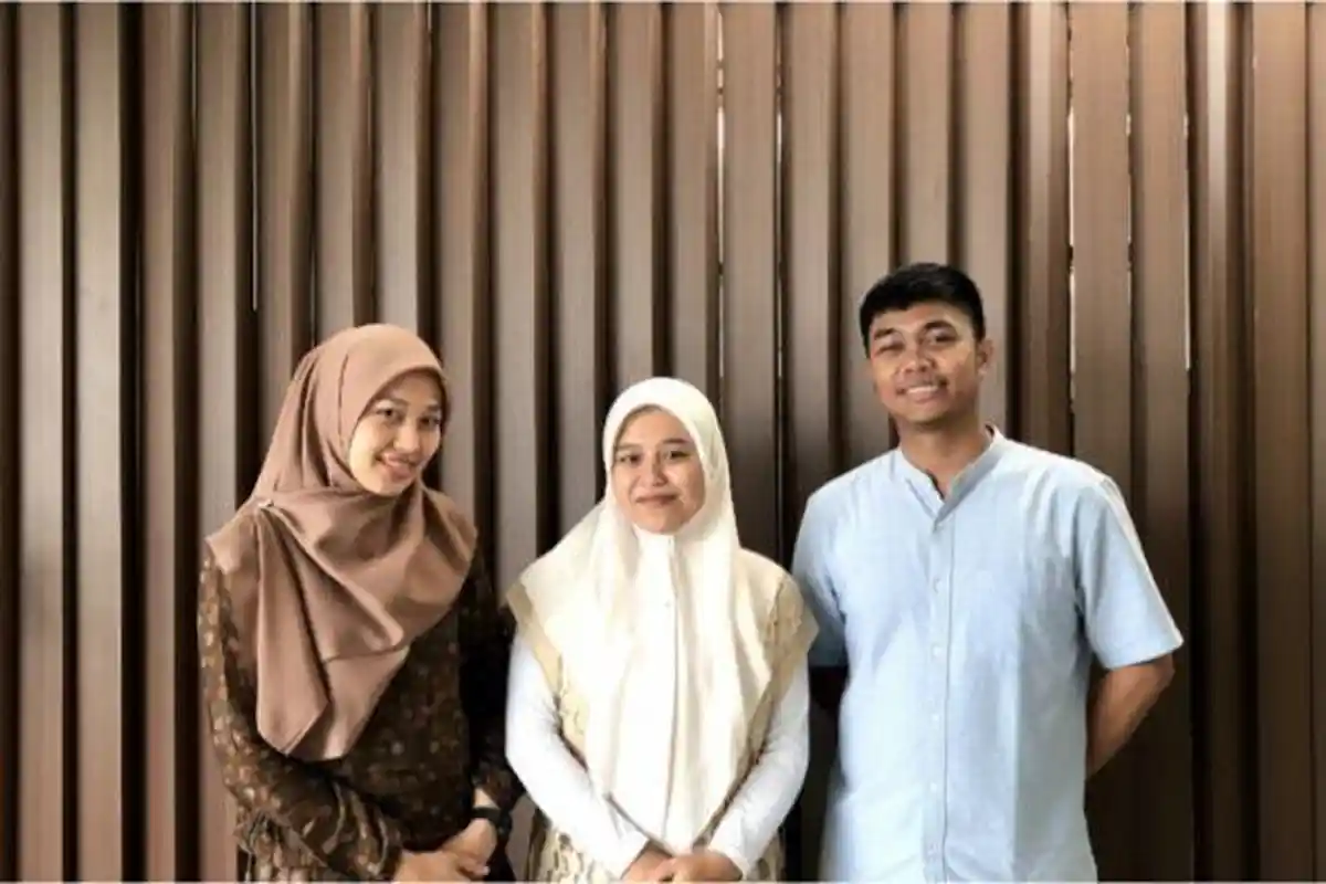 Buktikan Inovasi Tanpa Batas, Tendik UNISA Bandung Raih Best Paper Nasional