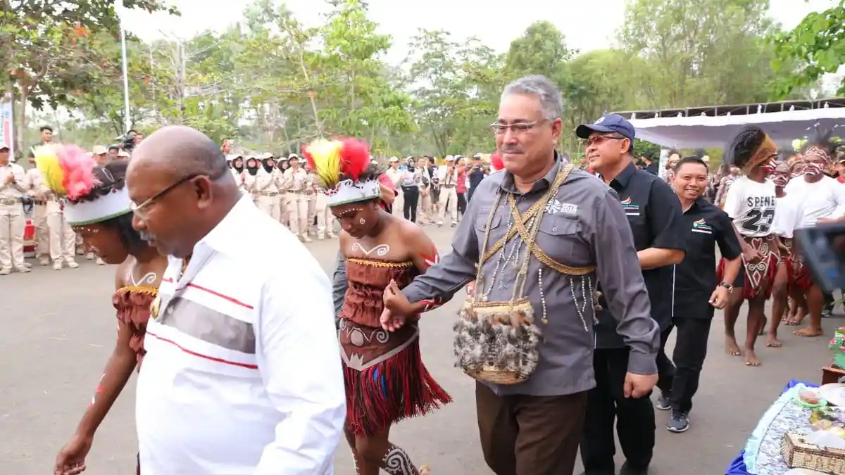Bupati Merauke Sambut Kedatangan Peserta Kirab Pemuda 2018