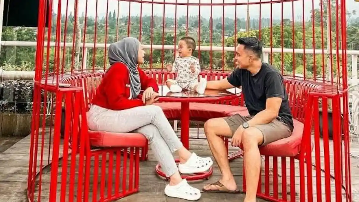 Nathalie Holscher Unggah Potret Bareng Pria Tampan, Didoakan Berjodoh