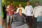 Penuhi Janji Bupati Haili Yoga, Dinsos Aceh Tengah Antar Kursi Roda & Bantuan Sembako ke Rumah Warga