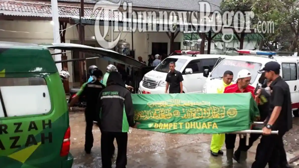 Dua Jenazah Korban Longsor di Cijeruk akan Dimakamkan Malam Ini