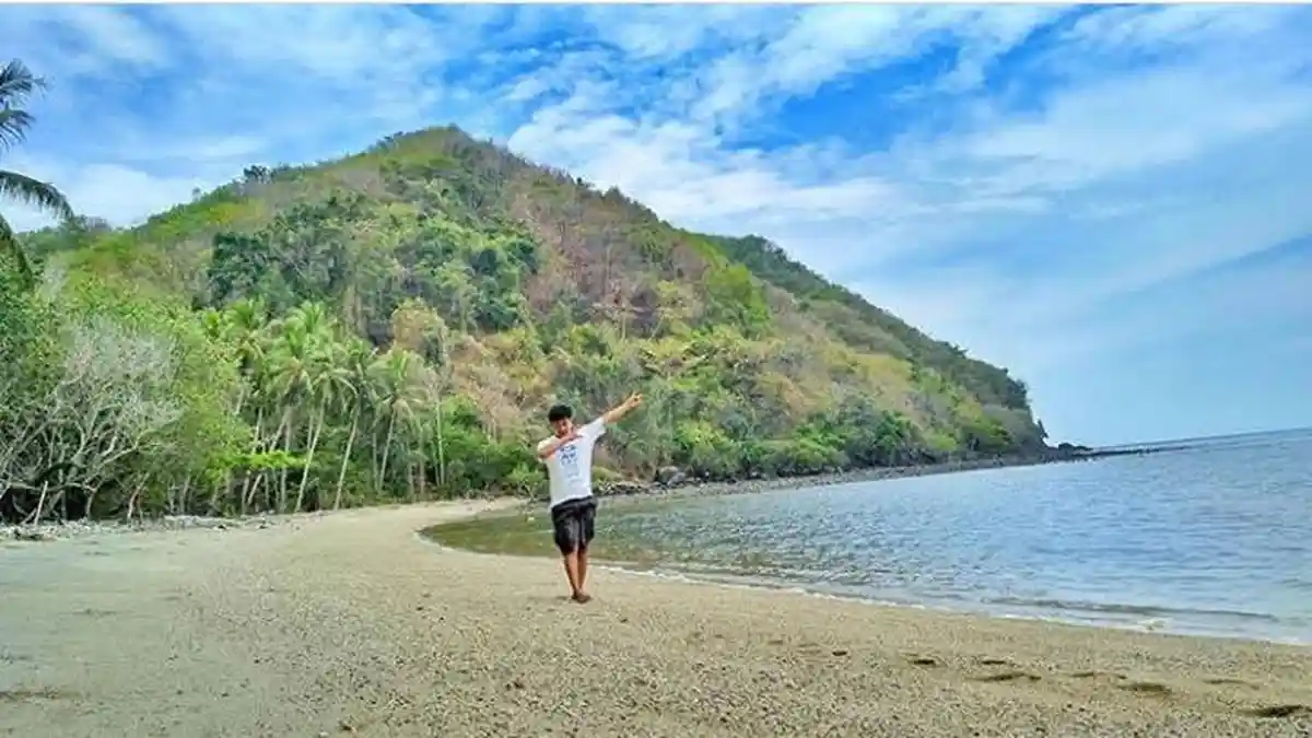 Pantai Balambang, Pesona Pasir Putih yang Instagramable di Selayar