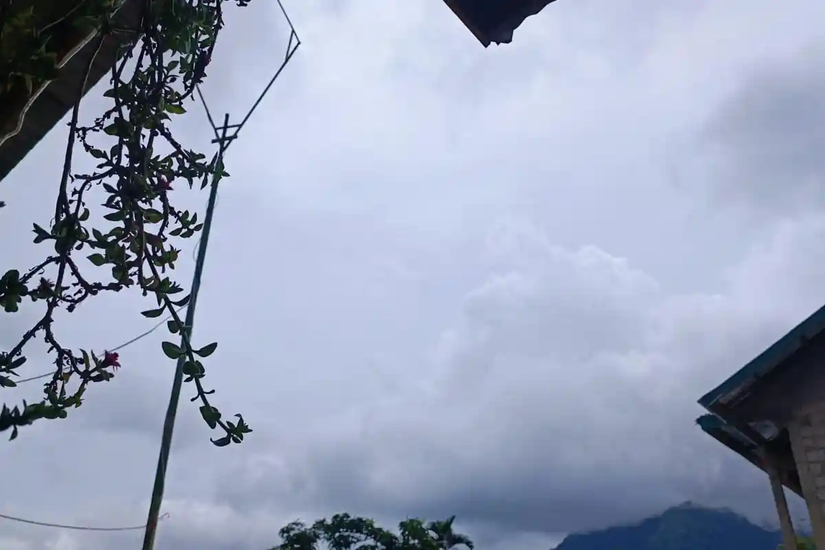 Prakiraan Cuaca Flores Hari Ini Rabu 26 April 2023, Cerah Berawan hingga Hujan Ringan