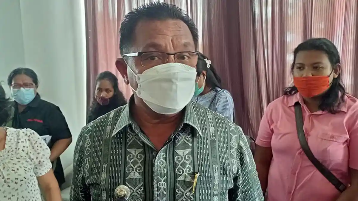 Harga Material dan Upah Pekerja Belum Dibayar, Bupati Fetrus Fatlolon Diminta Turut Selesaikan