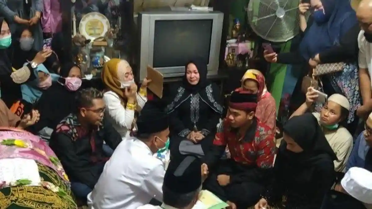 Lakukan Ijab Kabul di Samping Jenazah Ayah, Putra Ketua DPRD Samarinda: Roh Papa Masih Ada