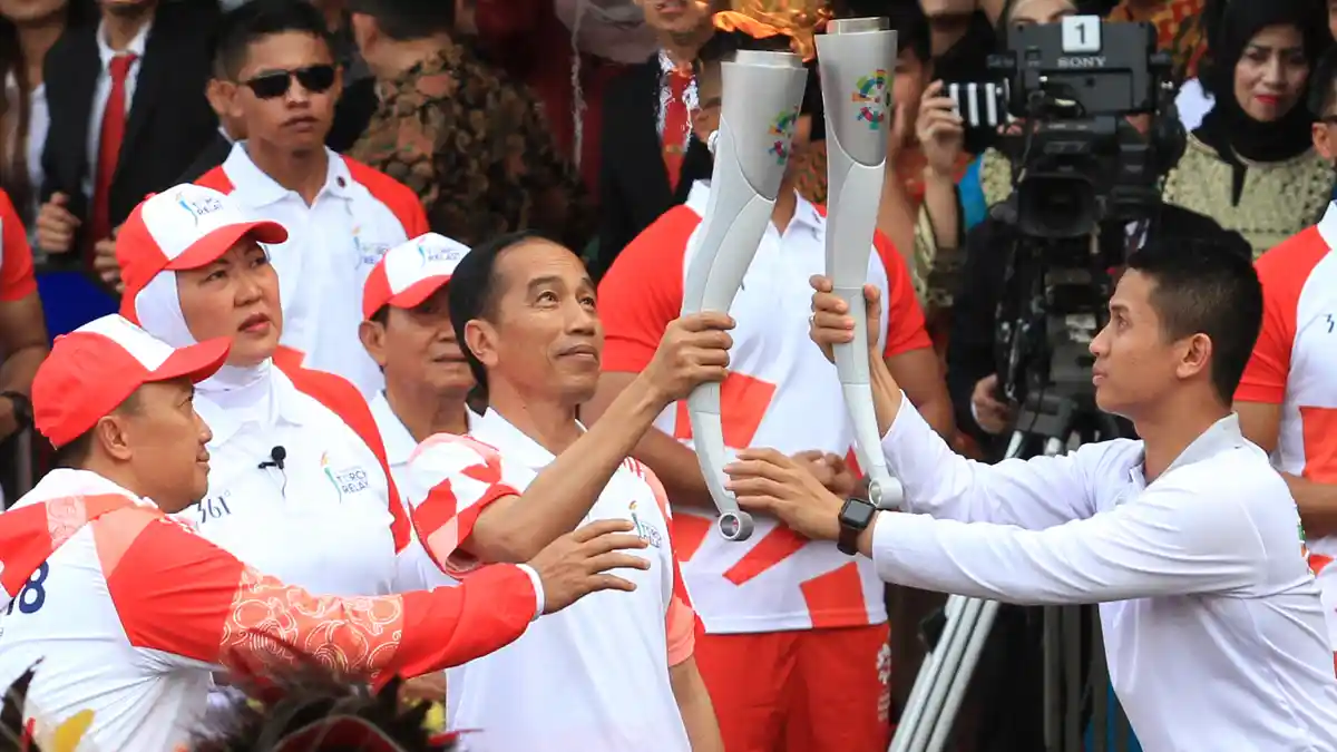 Didampingi Jusuf Kalla, Jokowi Resmi Buka Asian Games 2018
