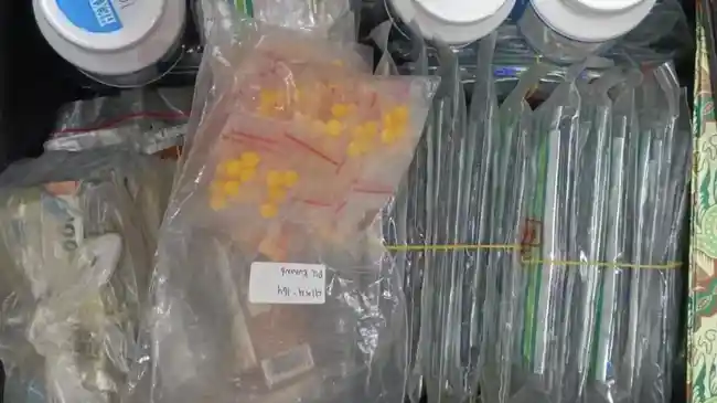 Modus Licik Penjual Obat Keras di Bekasi, Kedok Toko Kosmetik Terbongkar: Ribuan Butir Disita