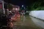 banjir-melanda-41-rumah-di-mangkang-kulon-kota-semarang-kamis-4112021-malam.jpg