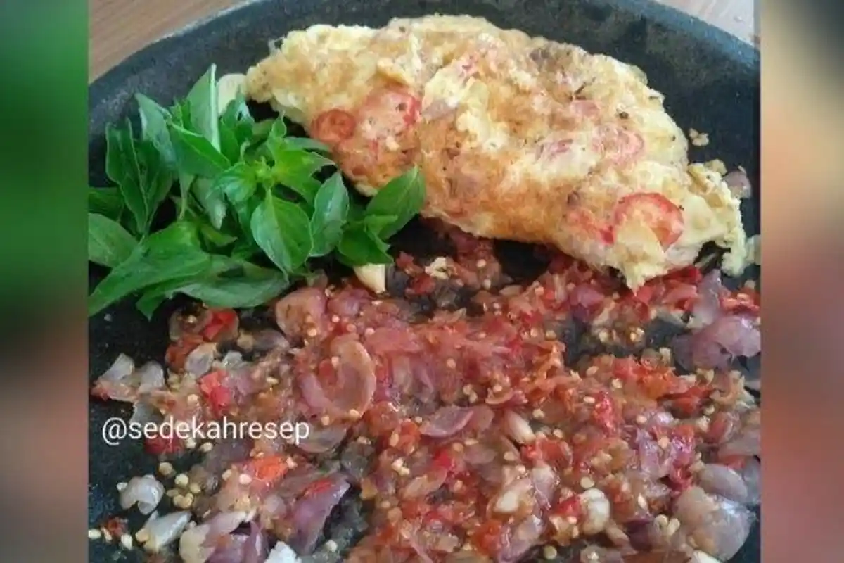 Resep telur Dadar Sambal Matah Cocok Buat Sajian Buka Puasa,Murah, Nikmat dan Bergizi