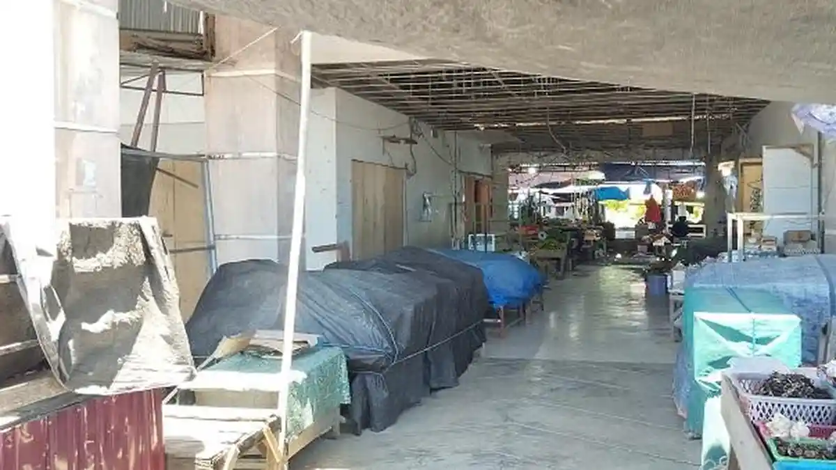 Pasar Smart Pasangkayu Masih Sepi Penjual dan Pembeli Usai Lebaran  