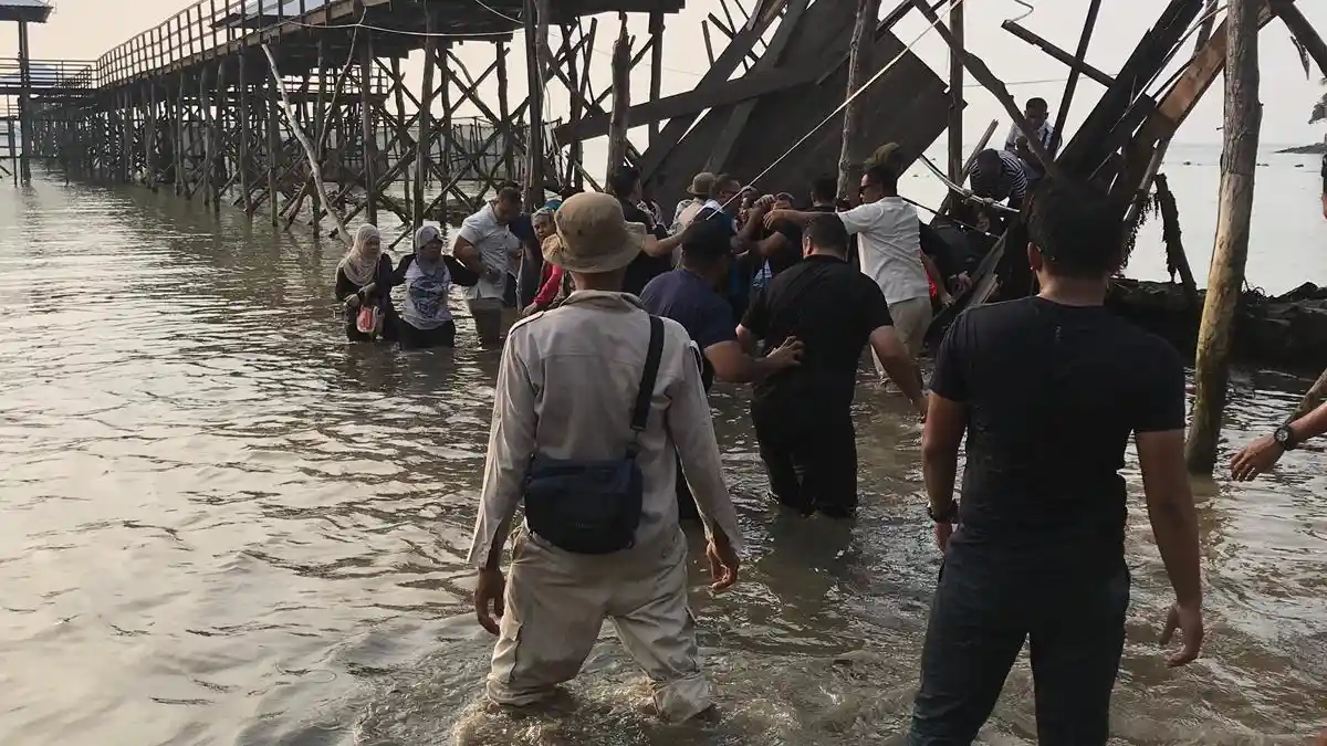 Jembatan Montigo Resort di Nongsa Batam Roboh, Puluhan WNA Jadi Korban