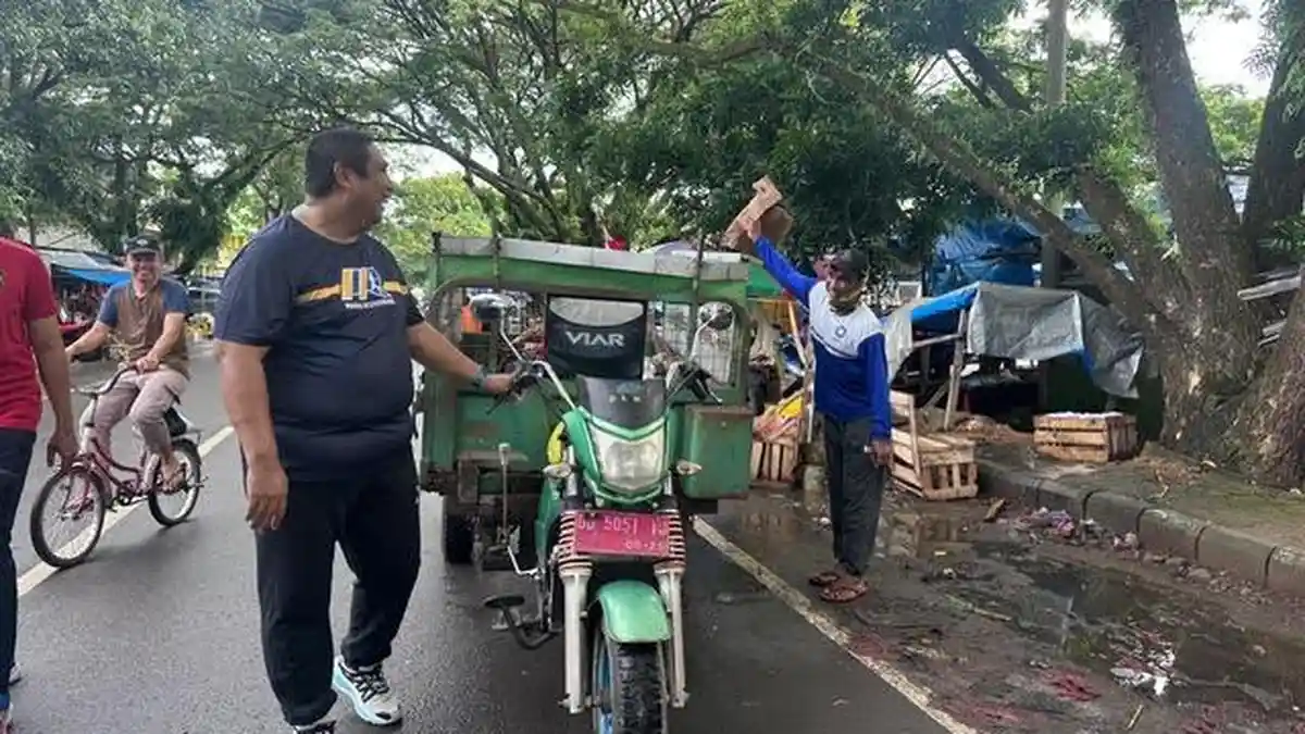 Awal Tahun 2025, Chaidir Syam Terima Keluhan Warga Soal Keterlambatan Pengangkutan Sampah
