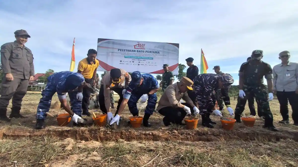 Peletakan Batu Pertama Pembanguna Gerai Koperasi Merah Putih di Tarakan, Kampung Empat Pilot Project
