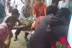 Satuan Lantas Polres Sikka Olah Tempat Kejadian Perkara Mobil Truk Terbalik di Bola