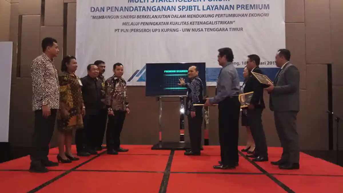 Sistem Kelistrikan PLN di Tirosa Surplus 25 MW