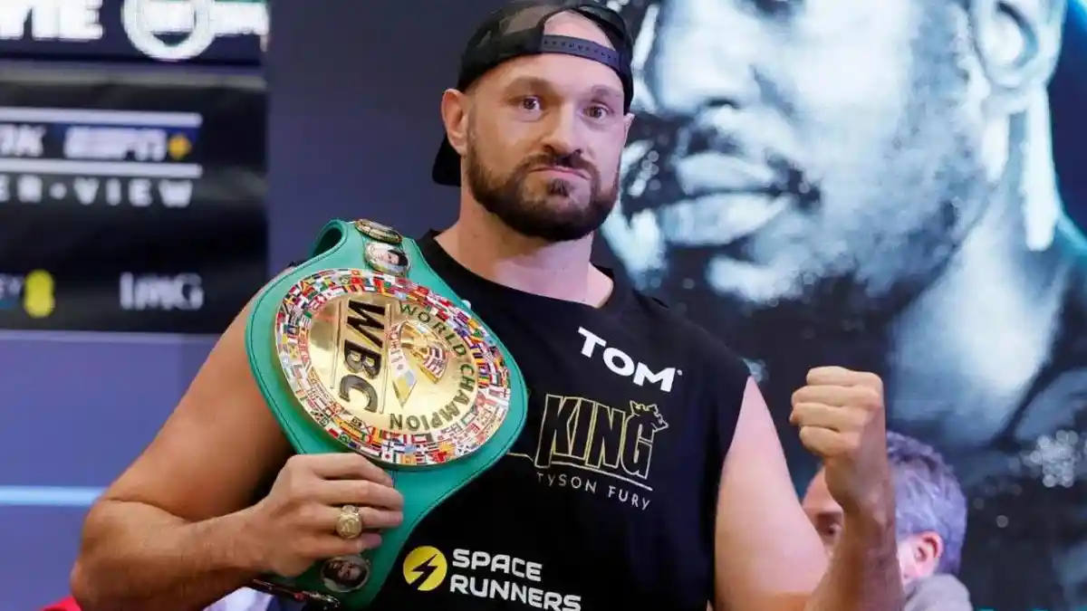 Jadwal Tinju Dunia, Frank Warren Tanggapi Klaim Tyson Fury Soal Lawan Tanding