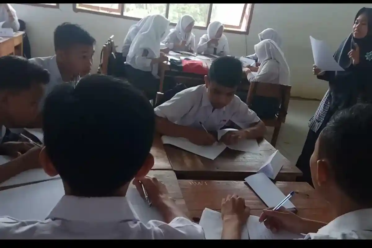 2 Dosen STKIP PI Makassar Terapkan Model Belajar Tanpa Diskriminasi di SMAN 15 Gowa