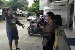 Ditinggal Beli Roti, Motor Nenek di Sako Palembang Digasak Maling Saat Parkir di Minimarket