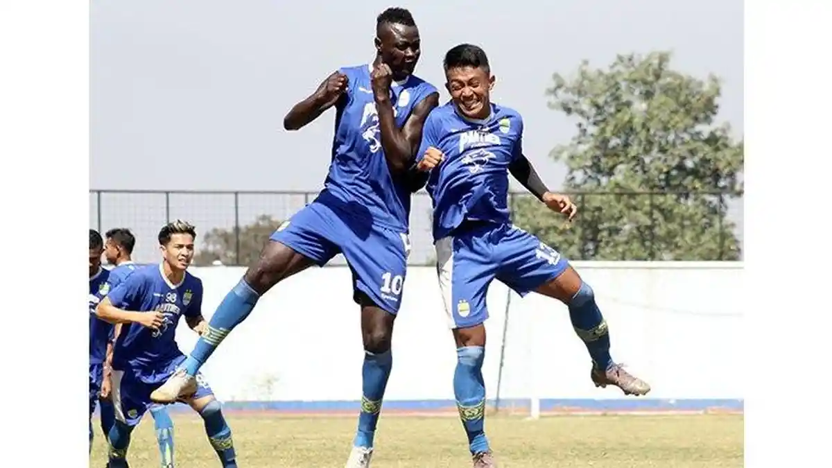 Kabar Terbaru Persib Bandung  Bobotoh Harus Tahu Soal Ezechiel, Konate dan Igbonefo, Lihat Info