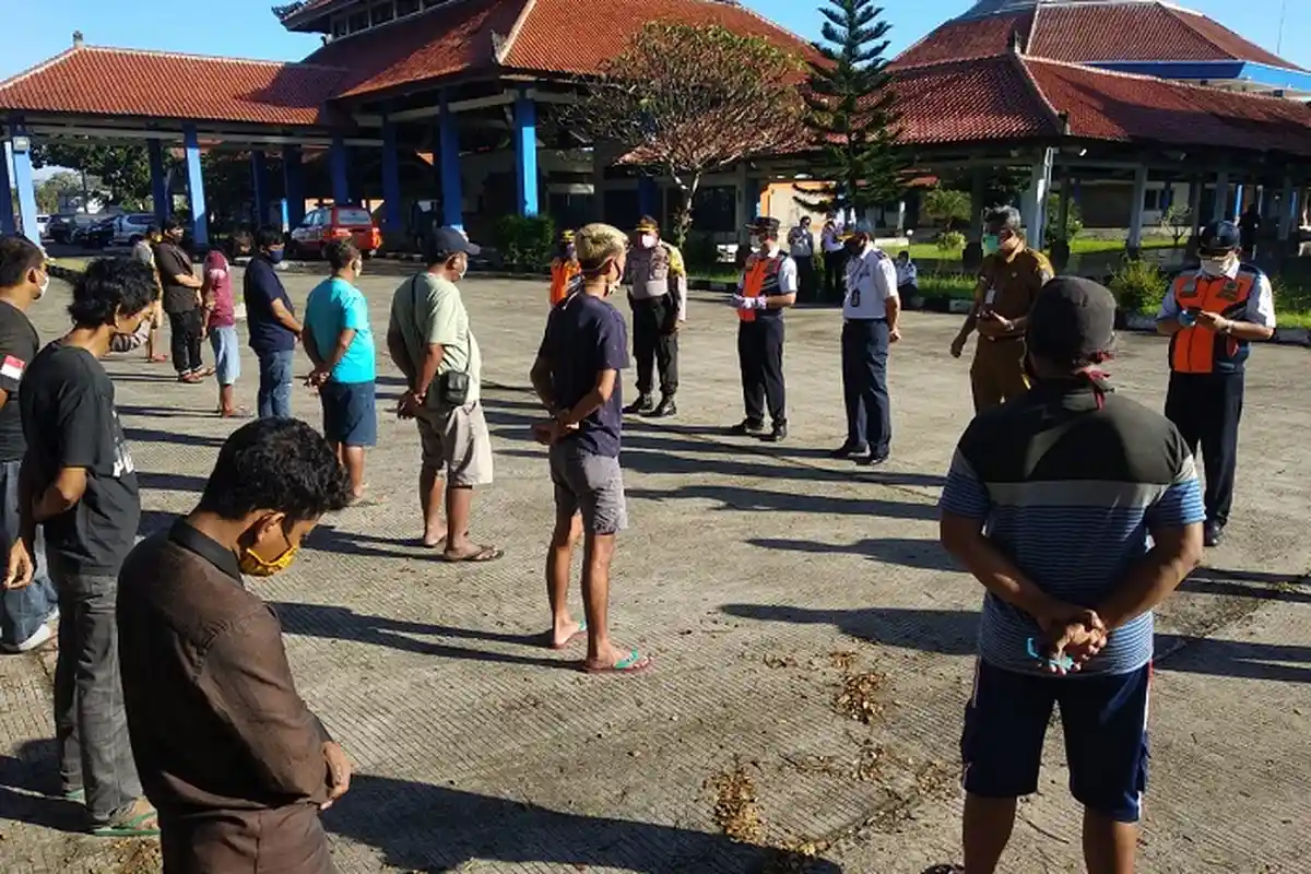 Tim Gabungan Satgas Covid-19 Amankan 26 Sopir Asal Luar Bali karena Tak Bawa Hasil Rapid Test