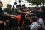 Panglima TNI Sambangi Pengungsi Wamena