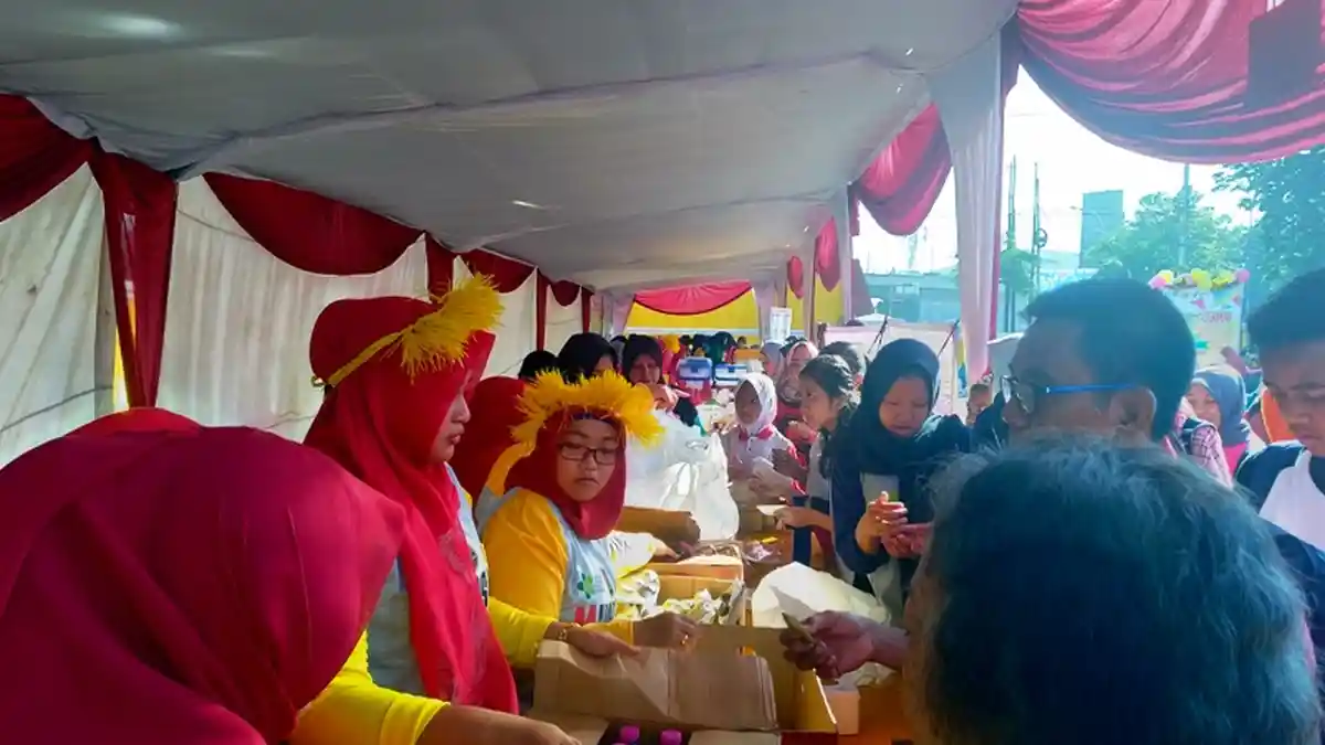 Masyarakat Lebdosari Semarang Antusias Dukung Gerakan Masyarakat Hidup Sehat