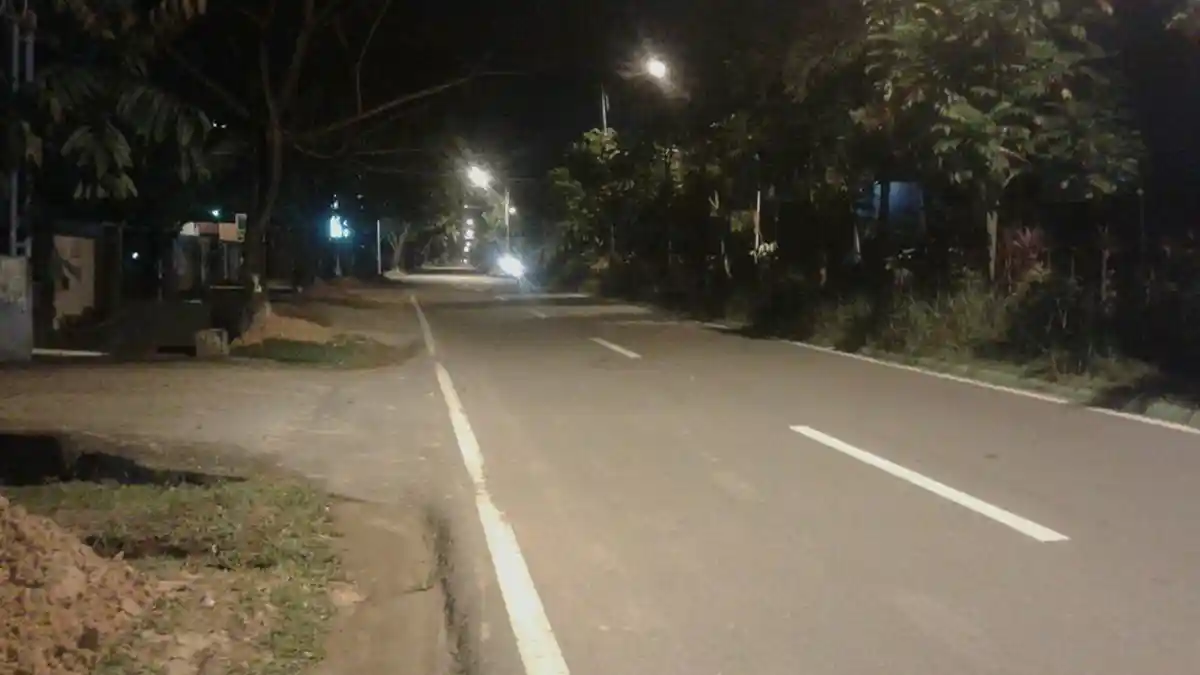 Pukul 22.50 WIB, Lalu Lintas Jalan Abdurrahman Saleh Lengang