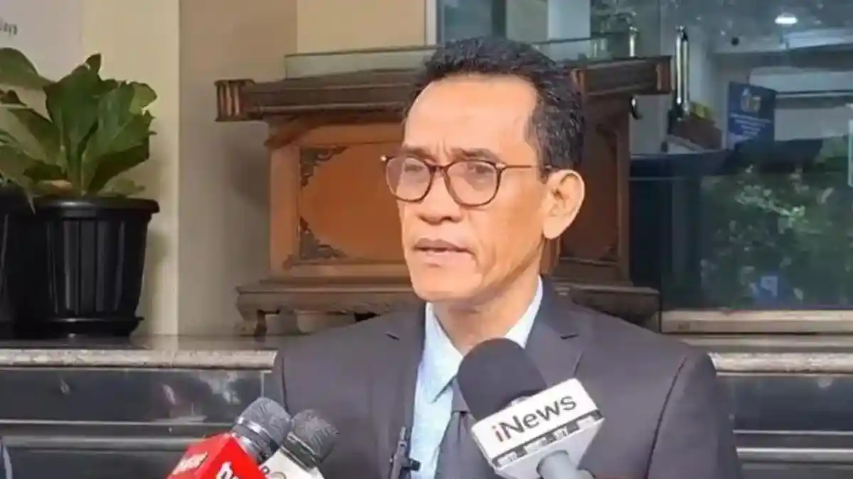 Konflik Tim Hukum Roy Suryo, Refly Harun Sarankan Ahmad Khozinudin Mundur - Tribunkaltim.co