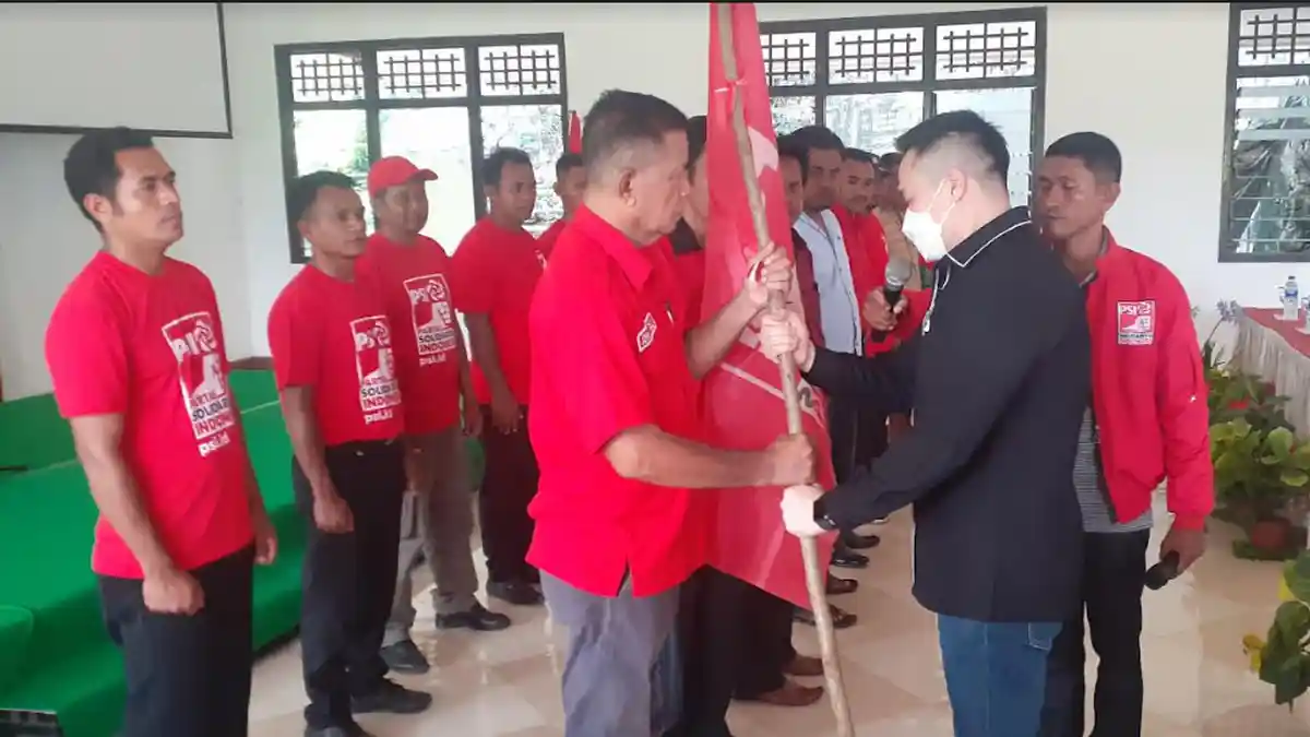 Ketua DPW PSI NTT Resmi Lantik Ketua DPD Dan DPC PSI Se-SBD