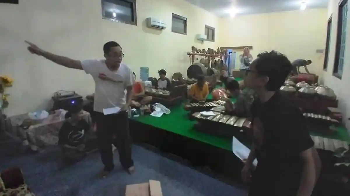 Lewat Teatrikal Virtual, Seniman Batang Edukasi Bahaya Covid-19 Lewat Cerita Panjang Pagebluk
