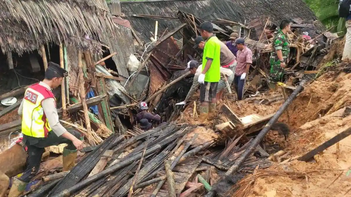 Jumlah Korban Tewas Longsor Cisolok Sukabumi Bertambah Menjadi 31 Orang