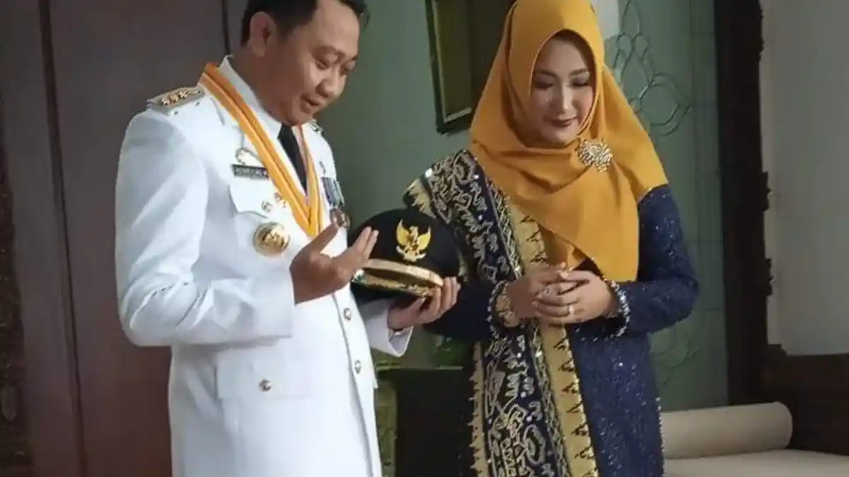 OTT KPK Hari Ini, Baru 7 Bulan Jabat Periode Kedua Bupati Lampung Utara dan 2 Kadis Diciduk KPK