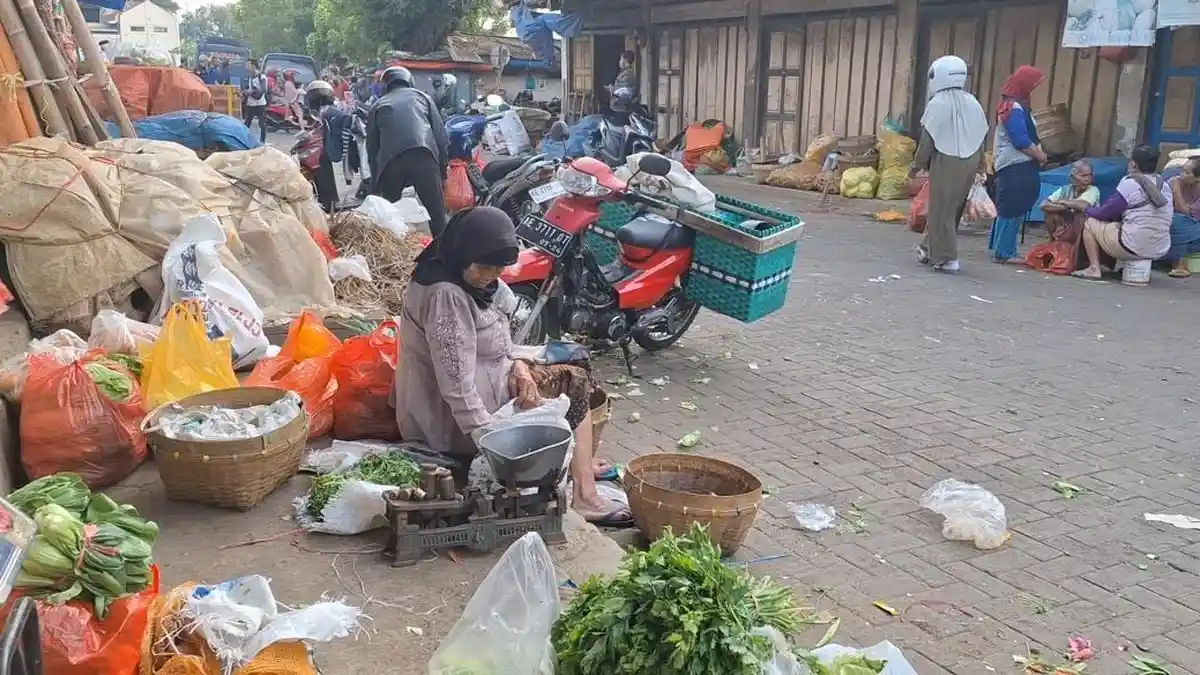 Volume Sampah Pasar di Magetan Turun Saat Lebaran 2026, DLHP Soroti ...
