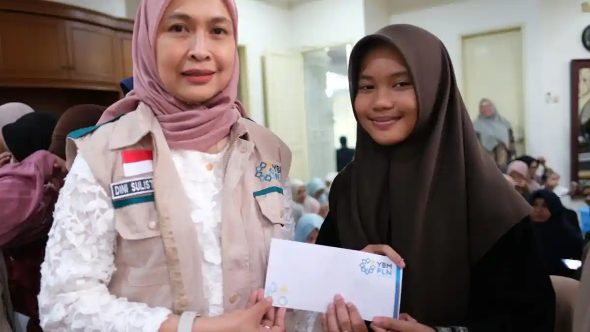 Jumat Berkah, YBM PLN Babel Berbagi Kebahagiaan Bersama Anak Yatim