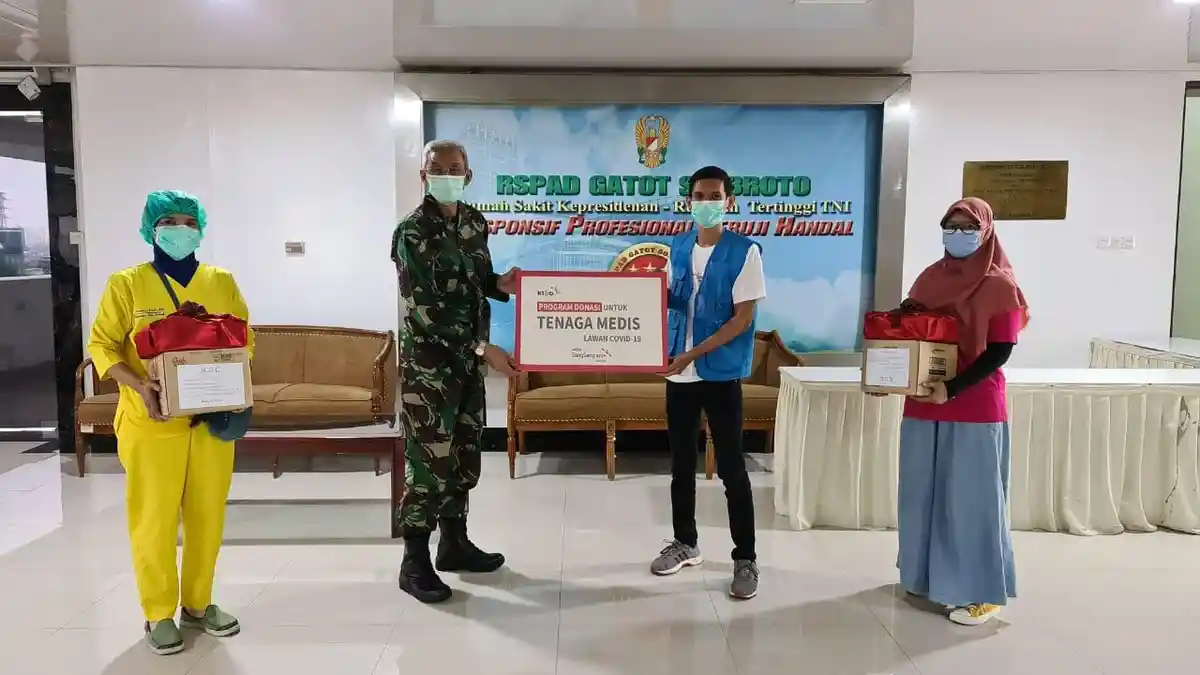 Semangat untuk Para Tenaga Medis Berjuang Rawat Pasien Covid-19