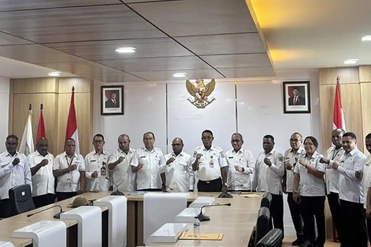 Wali Kota Sorong Septinus Lobat Tunjuk Plt Sekda Gantikan Yakob Kareth