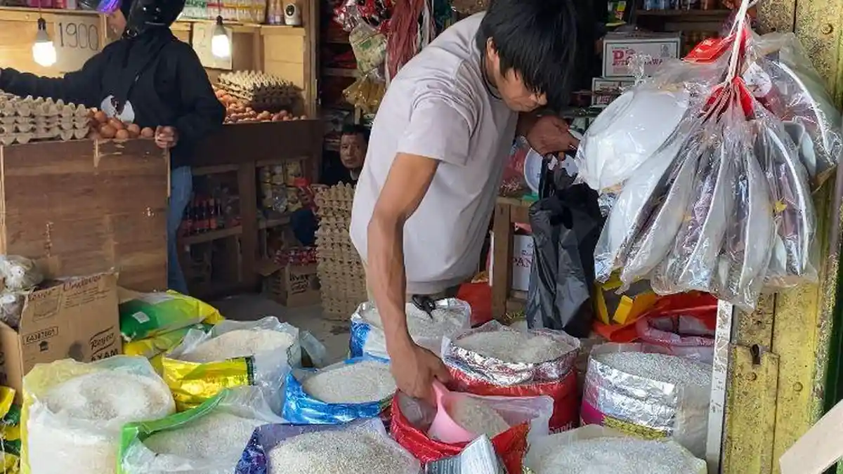 Harga Beras Medium di Kota Ambon Masih Tinggi Sejak Desember 2024