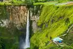 Air-Terjun-Sipiso-Piso-a.jpg