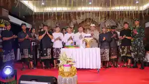 Sekda-Wayan-Adi-Arnawa-saat-menghadiri-HUT-Ke-53-ST-Gita-Remaja-Banjar-Tagtag-Sibanggede.jpg
